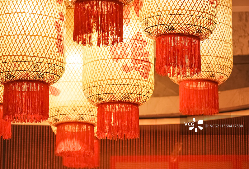 大红灯笼高高挂图片素材