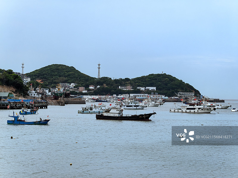 舟山小乌石塘风景区渔船船只停泊风景图片素材
