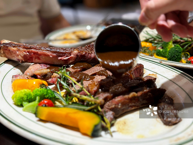 法式意式熟火腿沙拉澳洲安格斯牛排特色美食西餐厅晚餐情人节约会节日生日背景图片素材