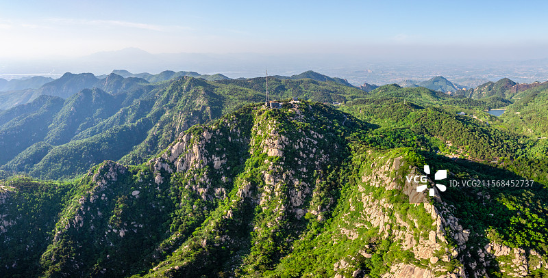 山东泰安市徂徕山国家森林公园太平顶图片素材