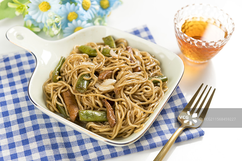 豆角焖面图片素材