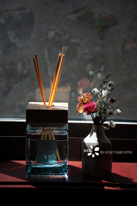 书店摆盘、书店、书店桌面图片素材