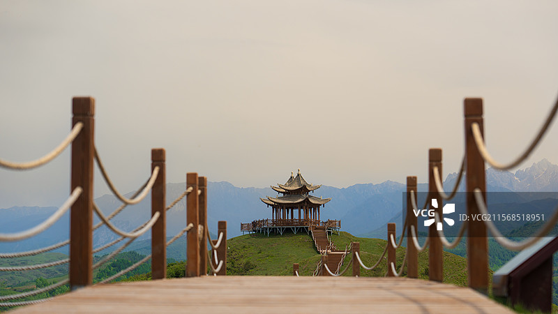 临夏太子山图片素材