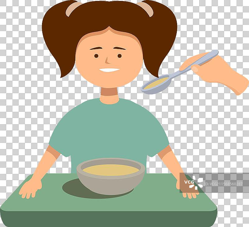 微笑的女孩坐在桌子旁吃汤图片素材