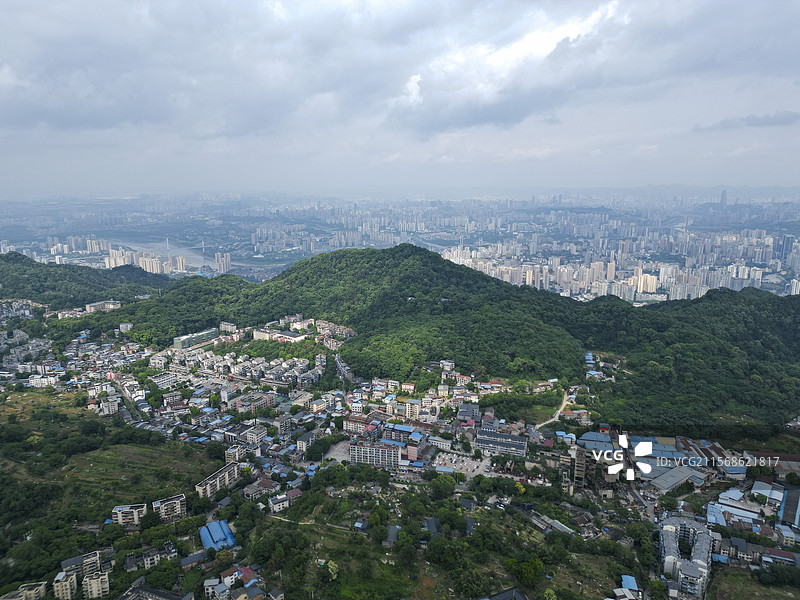 重庆歌乐山上的村庄图片素材