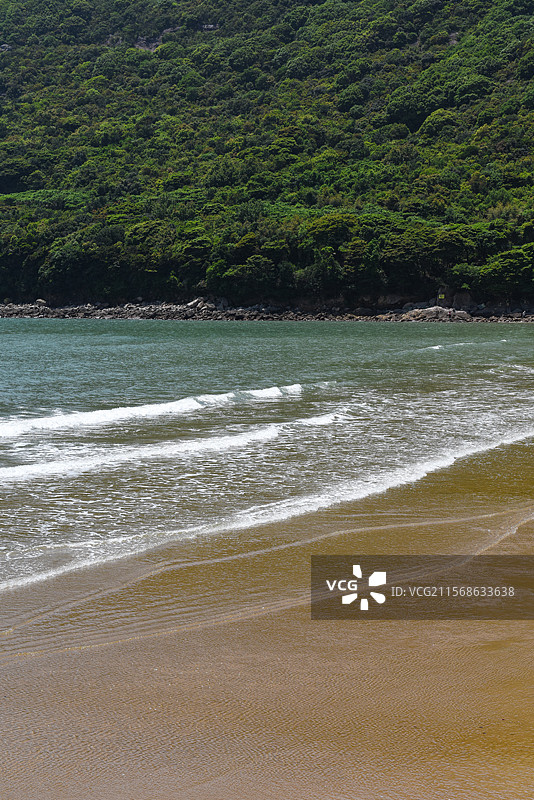 舟山大青山风景区青沙海滩海景浪花近景图片素材