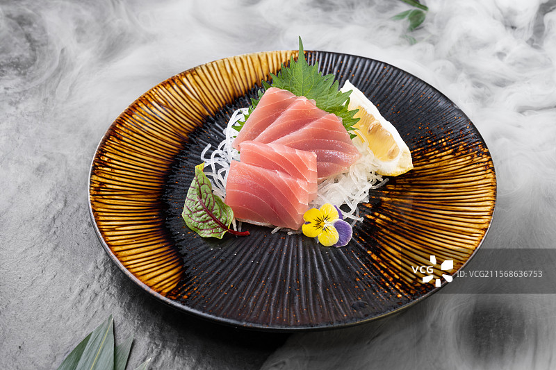 日本料理金枪鱼刺身图片素材