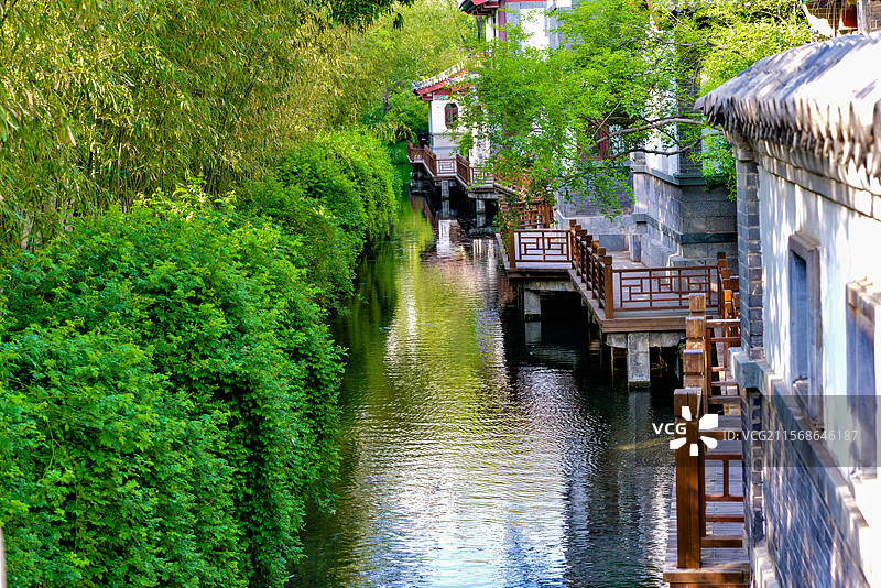 泉水人家图片素材