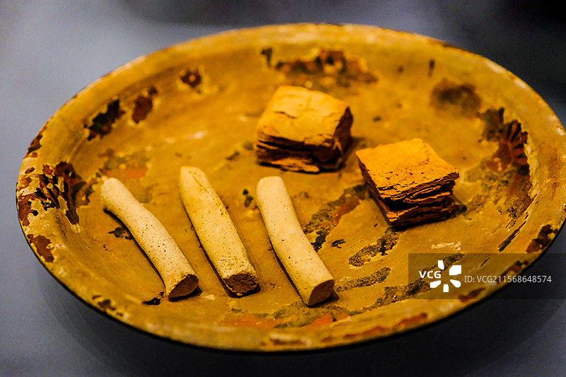 中国新疆博物馆馆藏文物精品，新疆出土唐代时期文物，设官建设，吐鲁番阿斯塔那古墓群出土，唐代点心图片素材