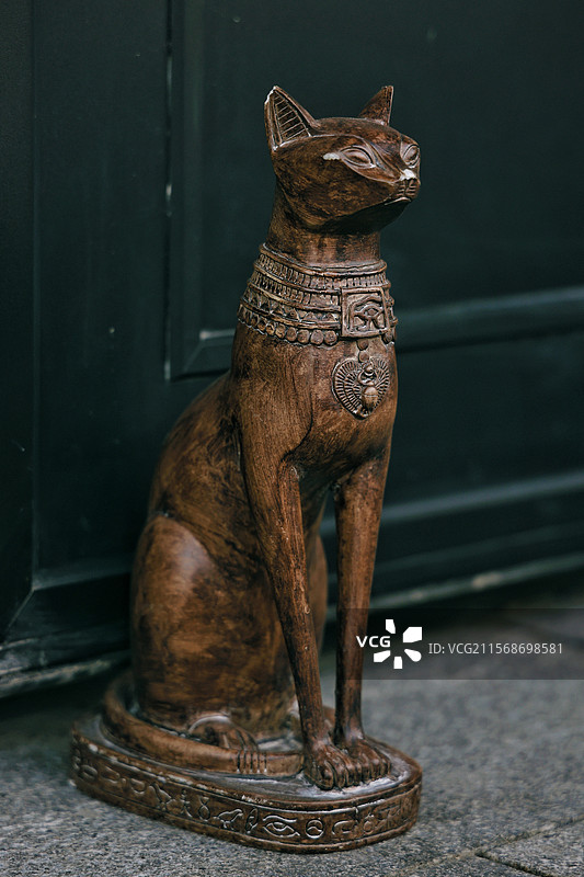埃及猫咪木制装饰图片素材
