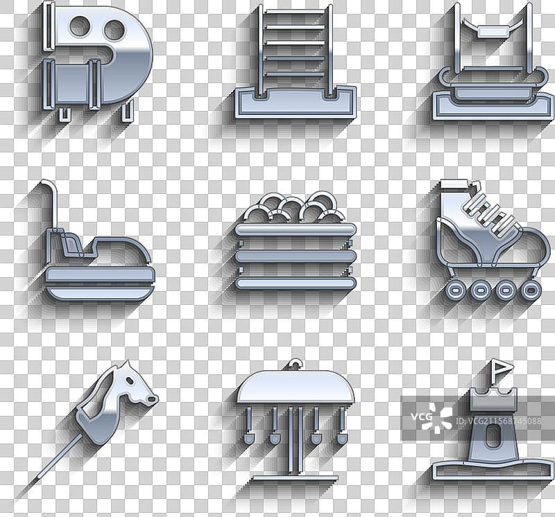 沙滩上的吸引力旋转木马与球池图片素材