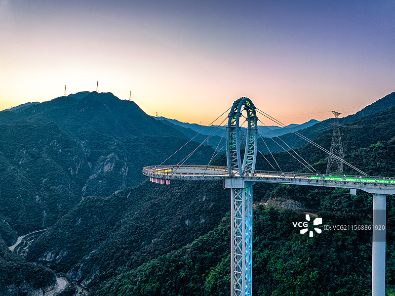 清远市黄腾峡旅游区玻璃桥图片素材