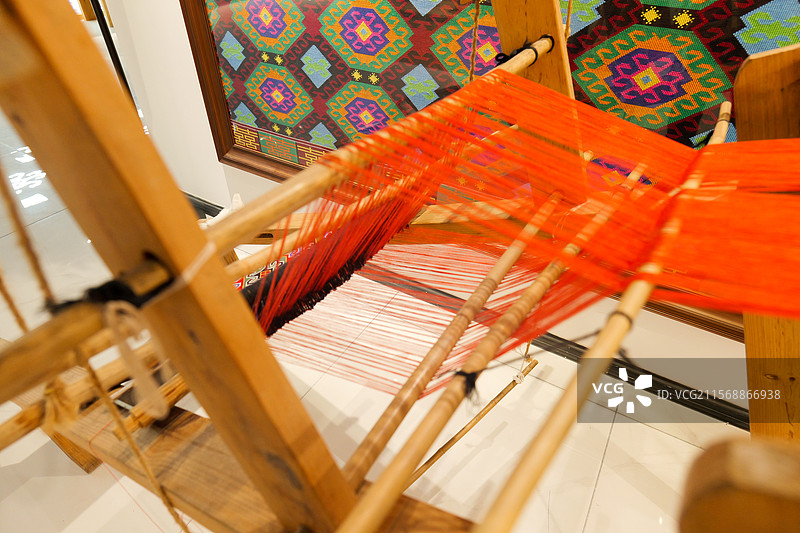 土家织锦手工艺人织布西兰卡普图片素材