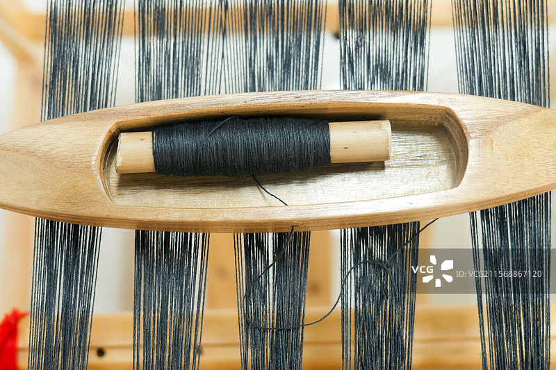 土家织锦手工艺人织布西兰卡普图片素材