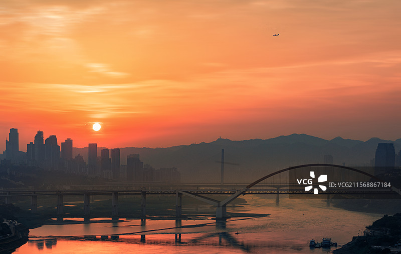 晨辉映城（重庆）图片素材