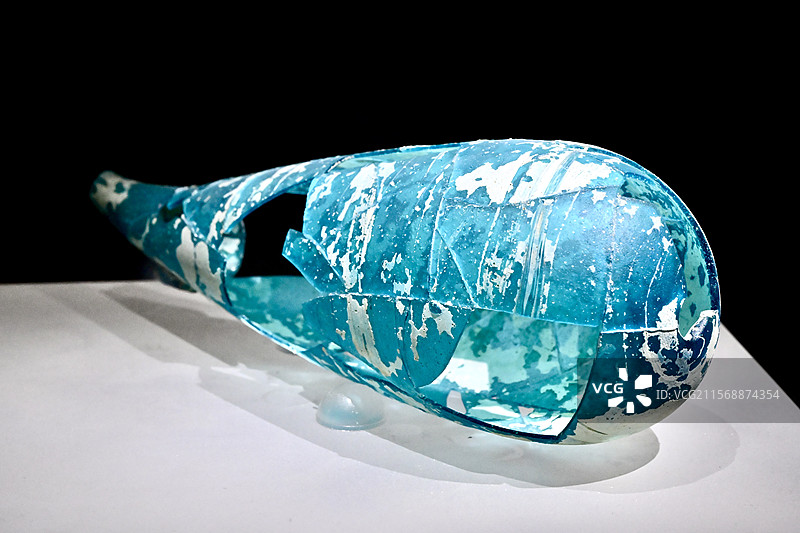 大同博物馆的北魏蓝琉璃瓶图片素材