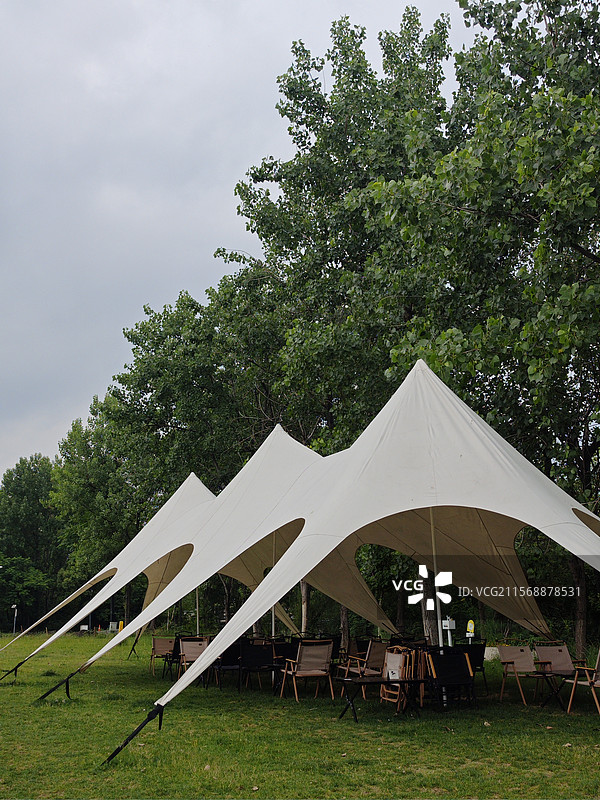 露营天幕帐篷图片素材