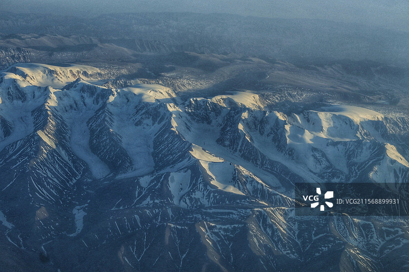 新疆伊犁雪山图片素材