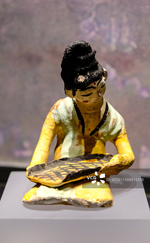 中国新疆博物馆馆藏文物精品，新疆出土唐代时期文物，设官建设，吐鲁番阿斯塔那古墓群出土，唐代点心图片素材