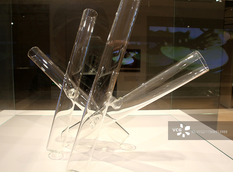 上海玻璃博物馆 —— 舞动的花瓶图片素材