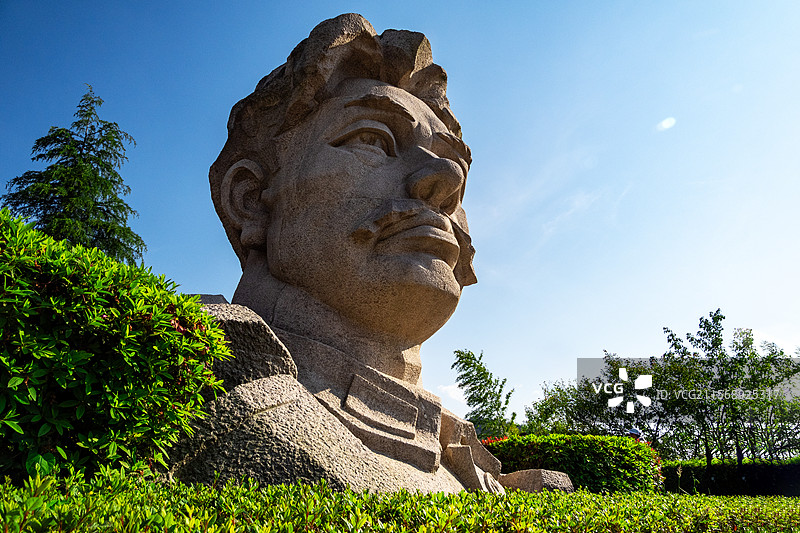 方志敏石雕图片素材