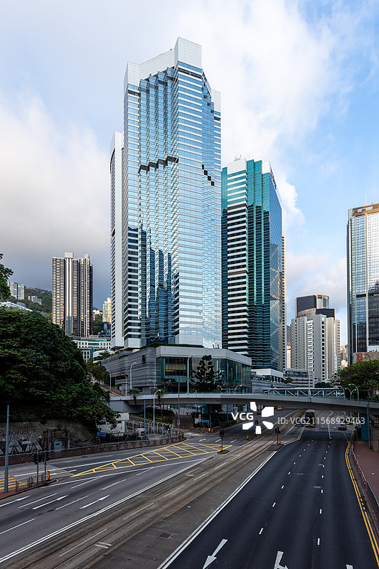 香港街景：现代高楼建筑掠影图片素材