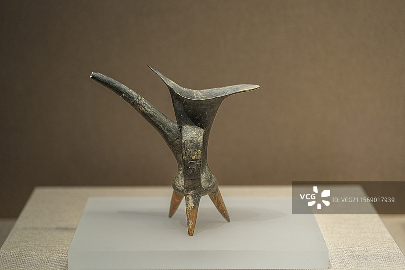 青铜时代 灰陶爵 赤峰市大甸子遗址出土 内蒙古博物院图片素材