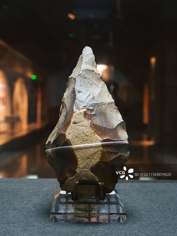 湖州市博物馆叙利亚古代文物精品展大马士革国家博物馆馆藏 旧石器时代早期手斧图片素材