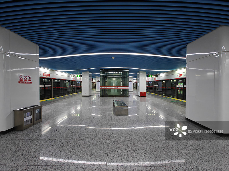 福州地铁一号线-福州火车南站图片素材