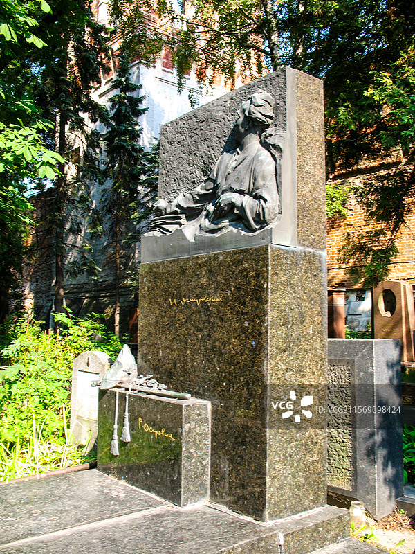 奥斯特洛夫斯基墓碑图片素材