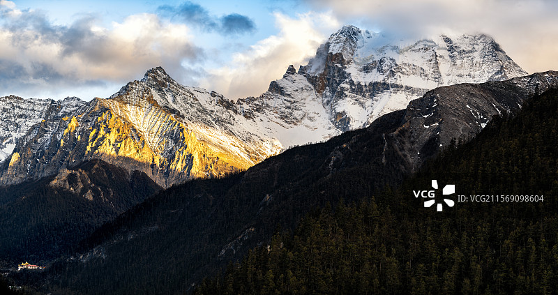 冲古寺的日落图片素材