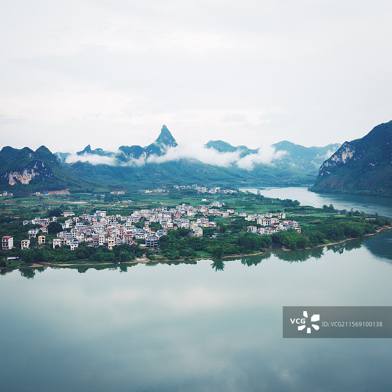 广西山水民居图片素材