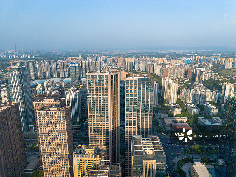 成都高新区天府软件园CBD欧洲中心天府大道城市天际线航拍图片素材