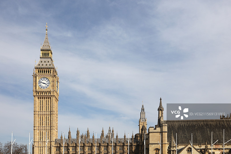 英国伦敦泰晤士河畔，辉煌的大本钟和议会大厦是伦敦标志性地标图片素材