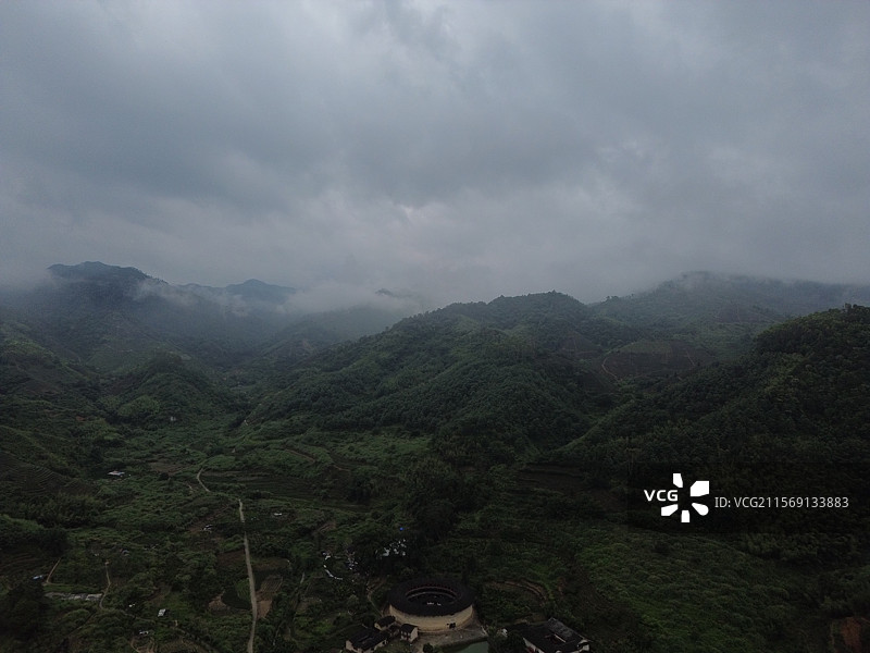 航拍华安大地土楼群-二宜楼图片素材