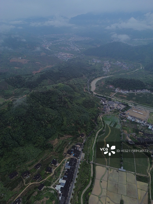 航拍华安大地土楼群-二宜楼图片素材