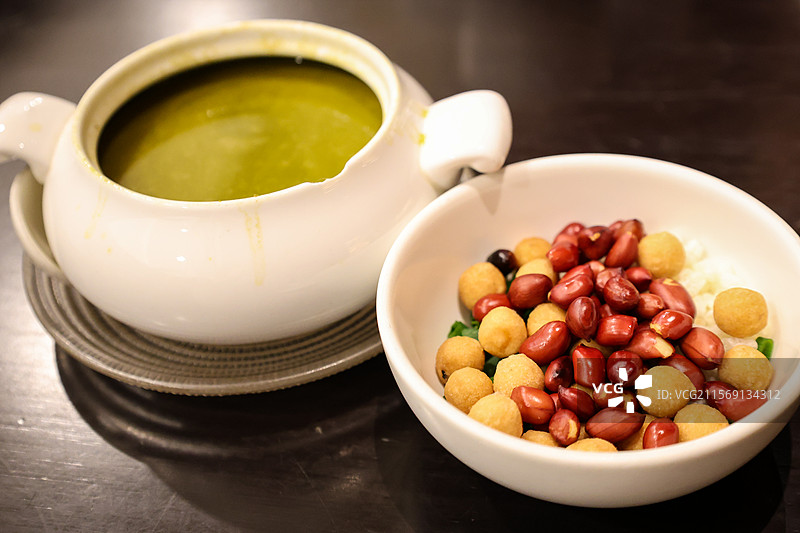 广西特色美食恭城油茶图片素材