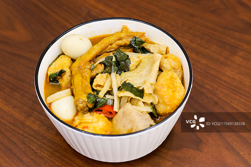 广西柳州特色美食田螺鸭脚煲图片素材