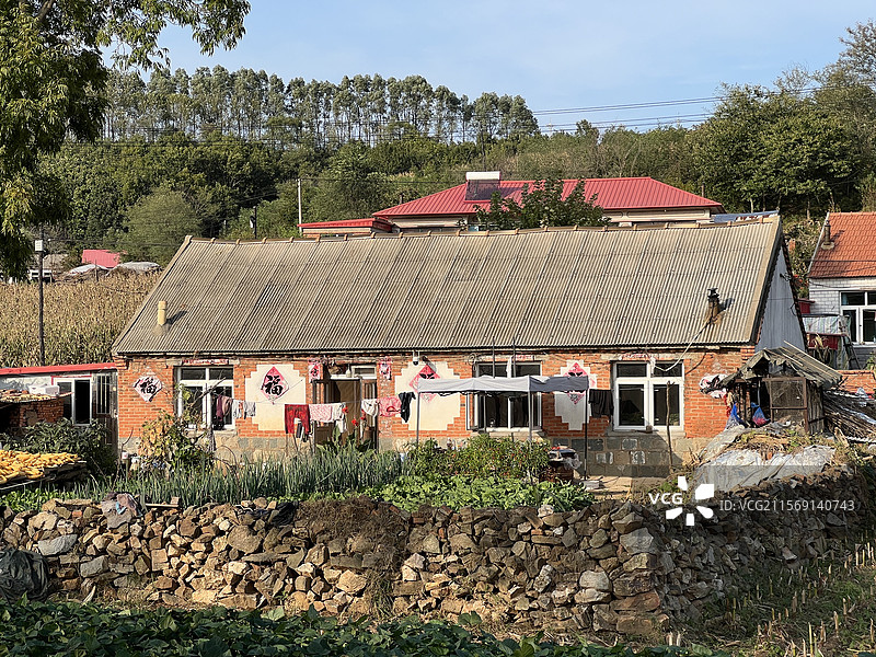 大连市庄河市黑岛镇一个村落的房屋图片素材
