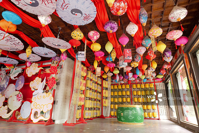 唐朝风格的古典灯笼图片素材