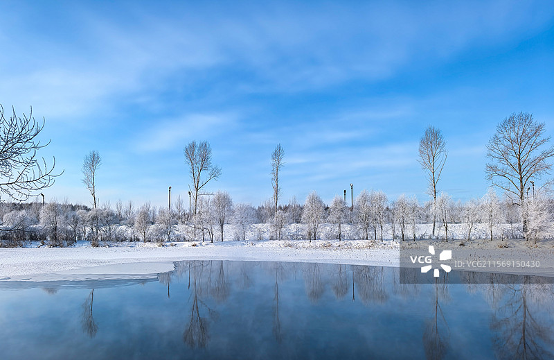 洁白无瑕的东北雾凇图片素材