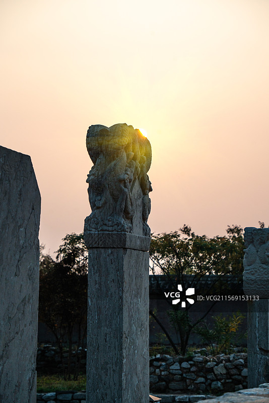 响堂山石窟  长乐寺旧址 残垣断壁图片素材