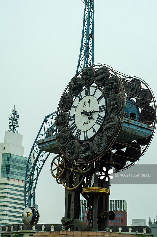 天津地标建筑世纪钟图片素材