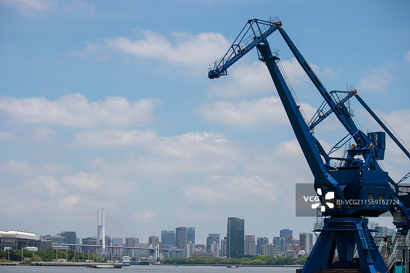 黄浦江畔的工业遗址图片素材