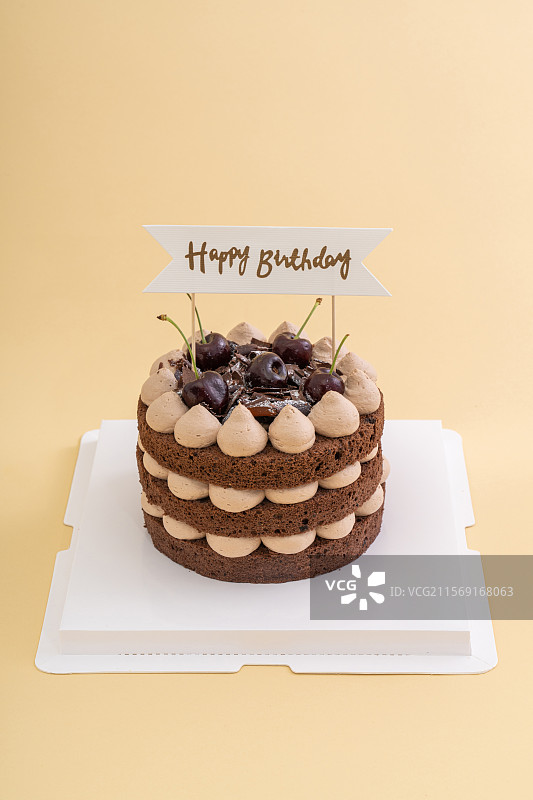 静物美食法式甜点黑森林蛋糕图片素材