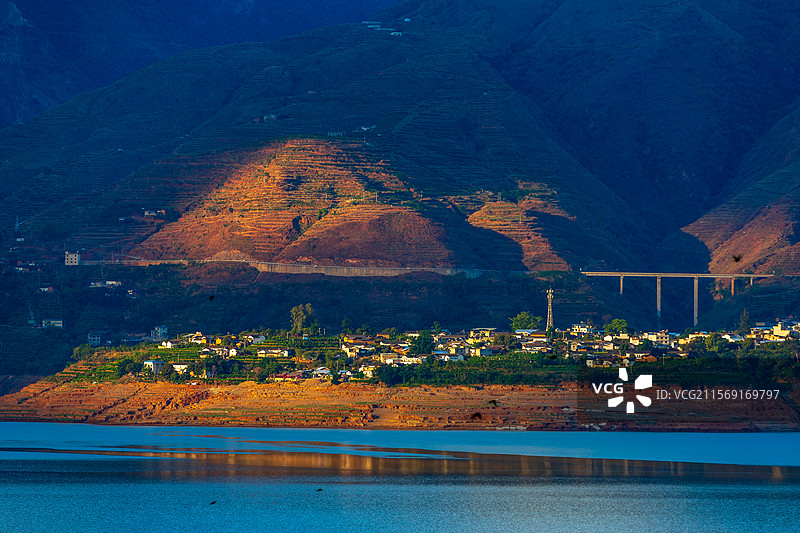 云南省昭通市巧家县金沙江对岸风光图片素材