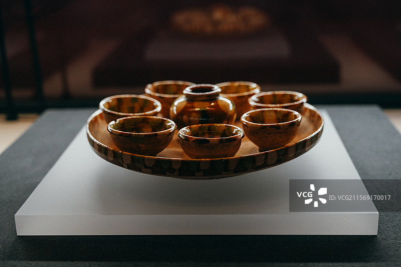 中国民族博物馆藏唐代三彩七星盘图片素材