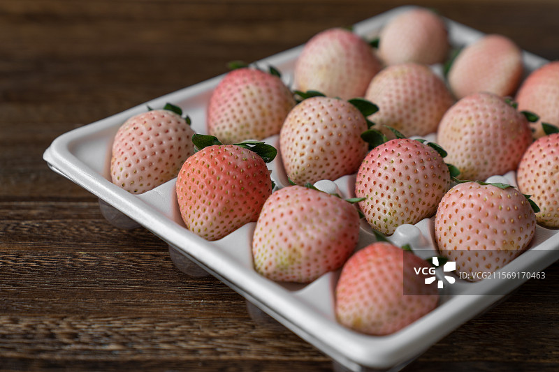 新鲜奶油草莓特写图片素材