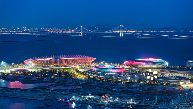 航拍大湾区文化体育中心夜景灯光秀图片素材