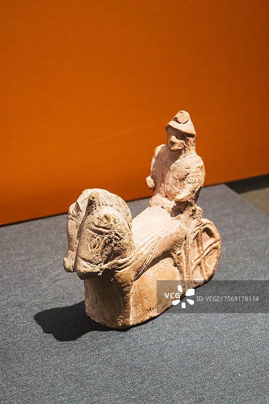 湖州市博物馆叙利亚古代文物精品展战车骑士雕像图片素材